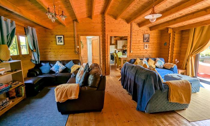Mam cabin view to kitchen and bathroom